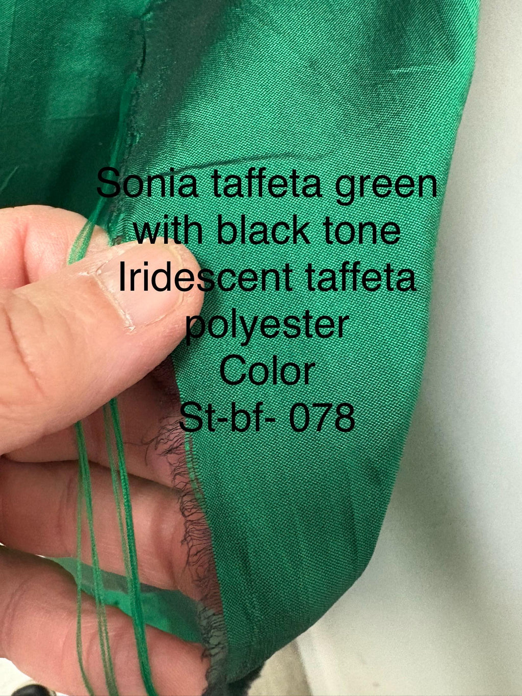 Taffeta Fabric - Green 078 - 54" Width - Ref. Sonia 078.