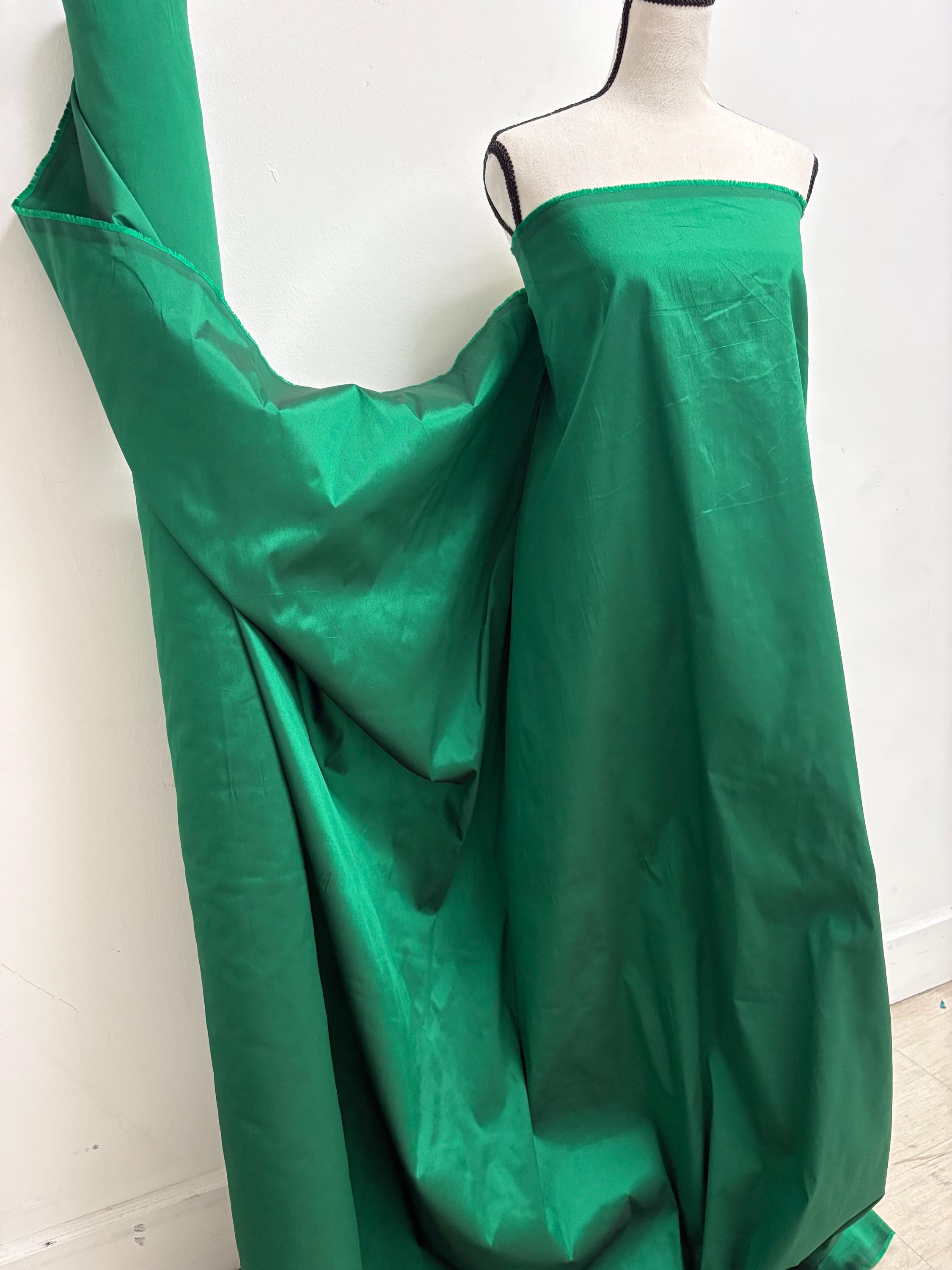 Taffeta Fabric - Green 078 - 54" Width - Ref. Sonia 078.