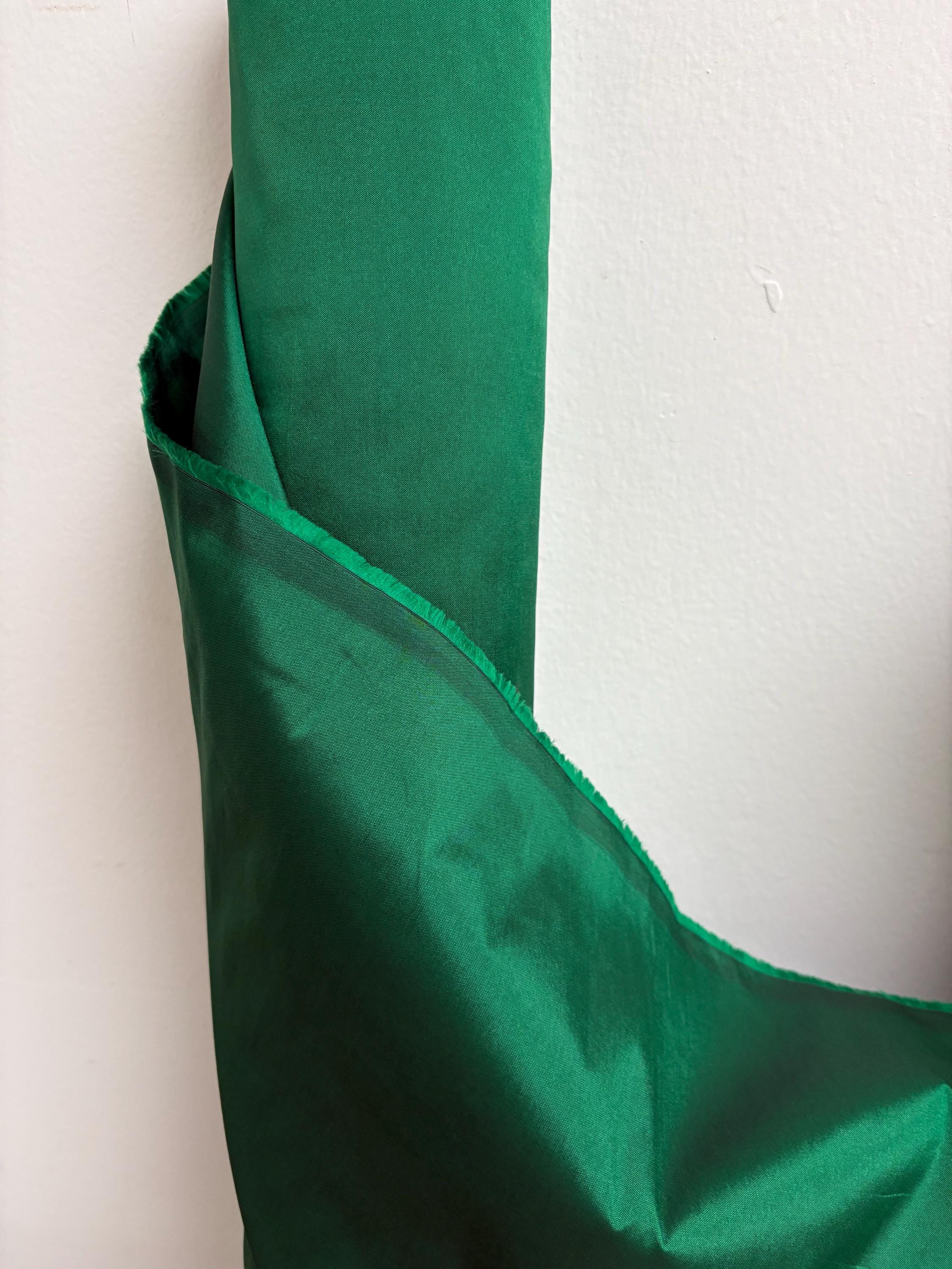 Taffeta Fabric - Green 078 - 54" Width - Ref. Sonia 078.