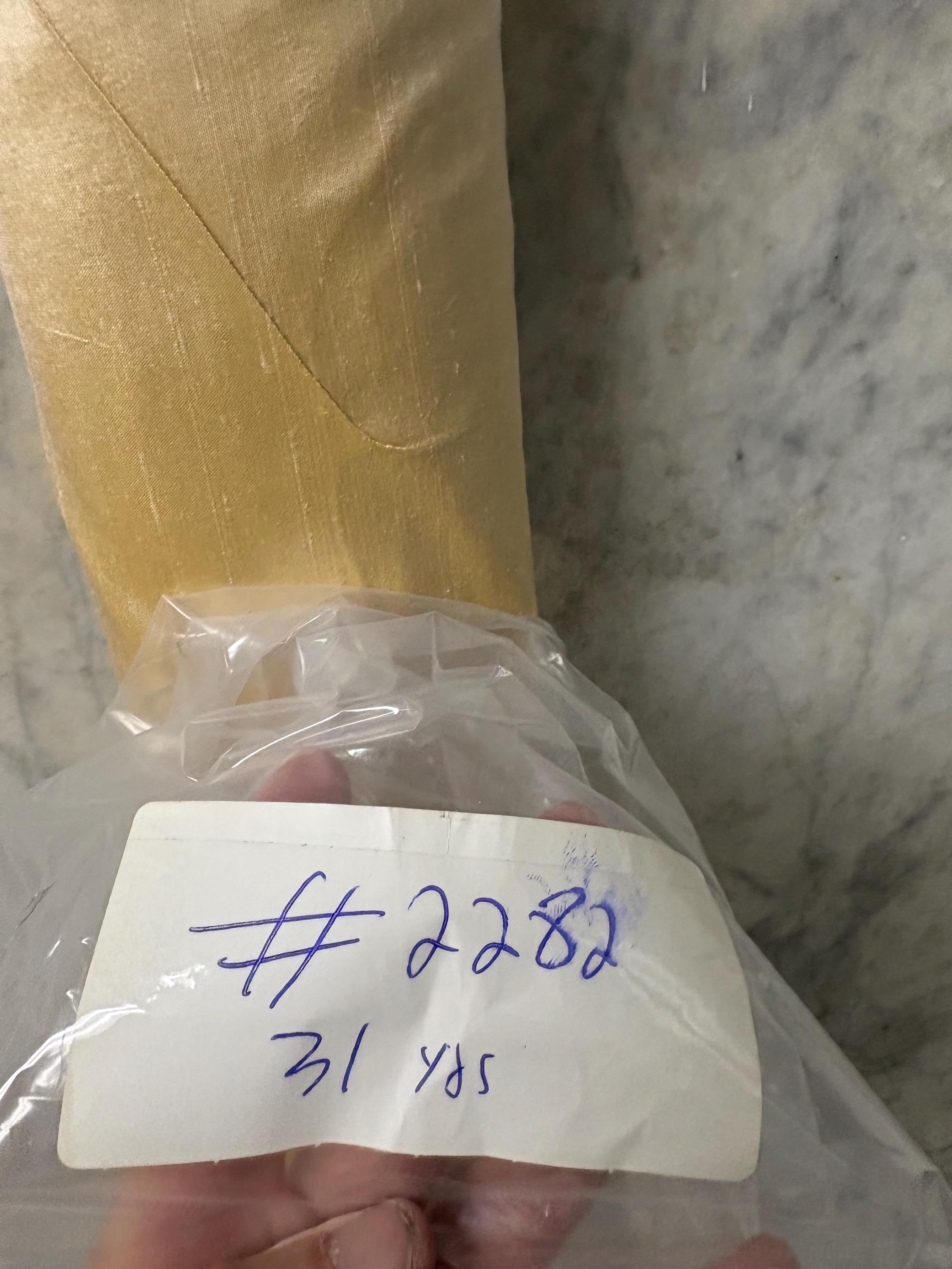 100% silk Taffeta fabric - Light Gold - 54" width - ref. 2282