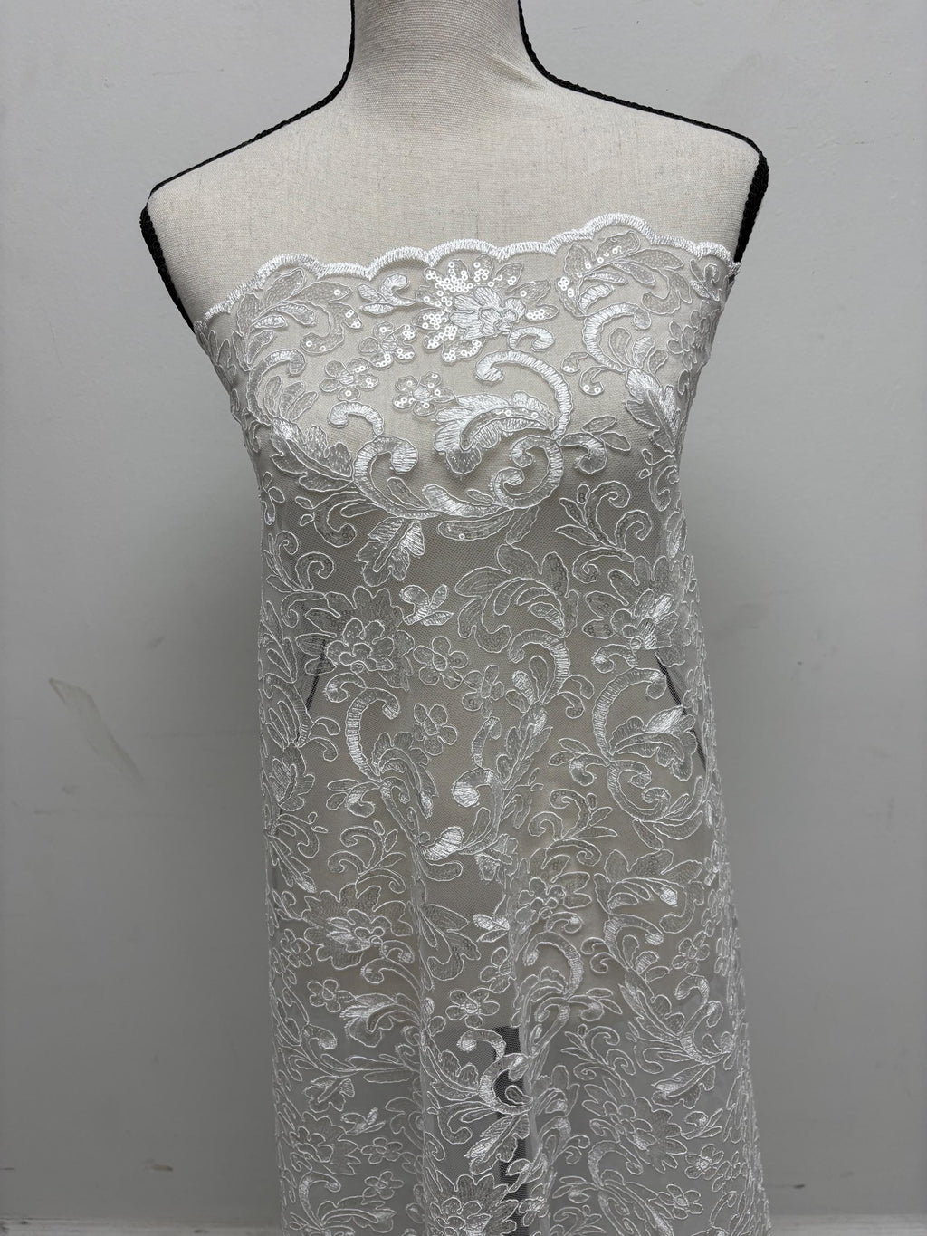 Lace fabric - White - 49" Width - Design: 5386 BNG
