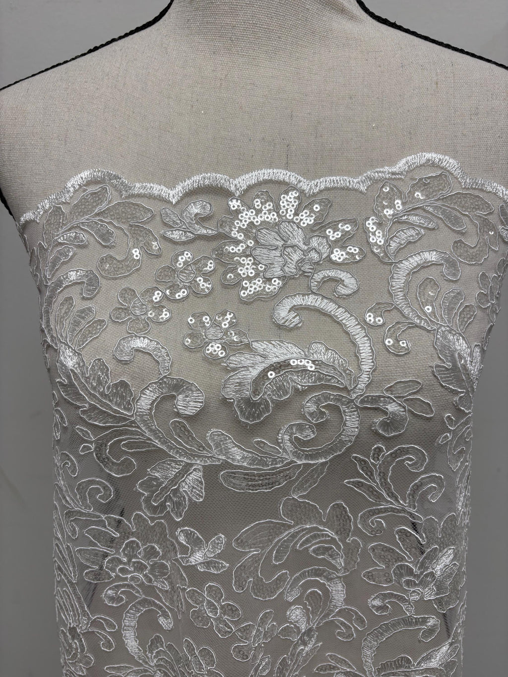 Lace fabric - White - 49" Width - Design: 5386 BNG