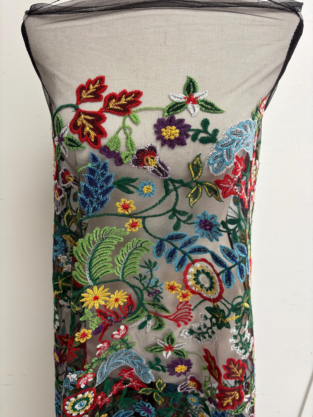 Lace Fabric - Design Multi Floral - Ref. BNG