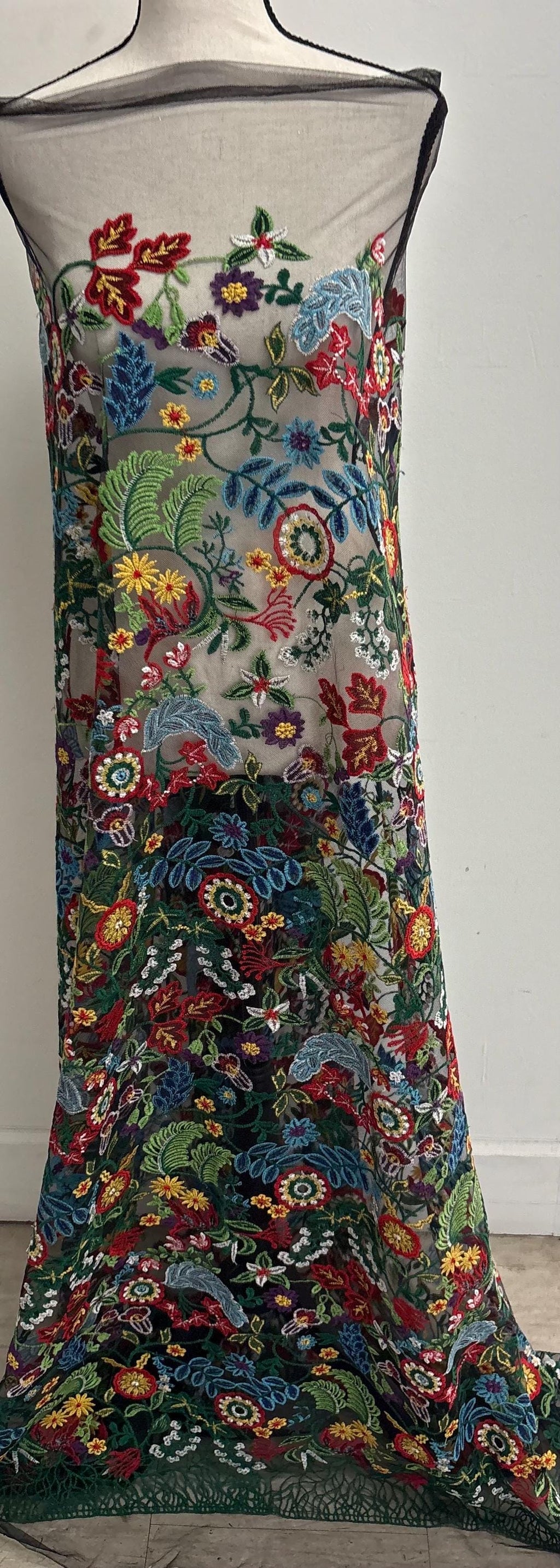 Lace Fabric - Design Multi Floral - Ref. BNG