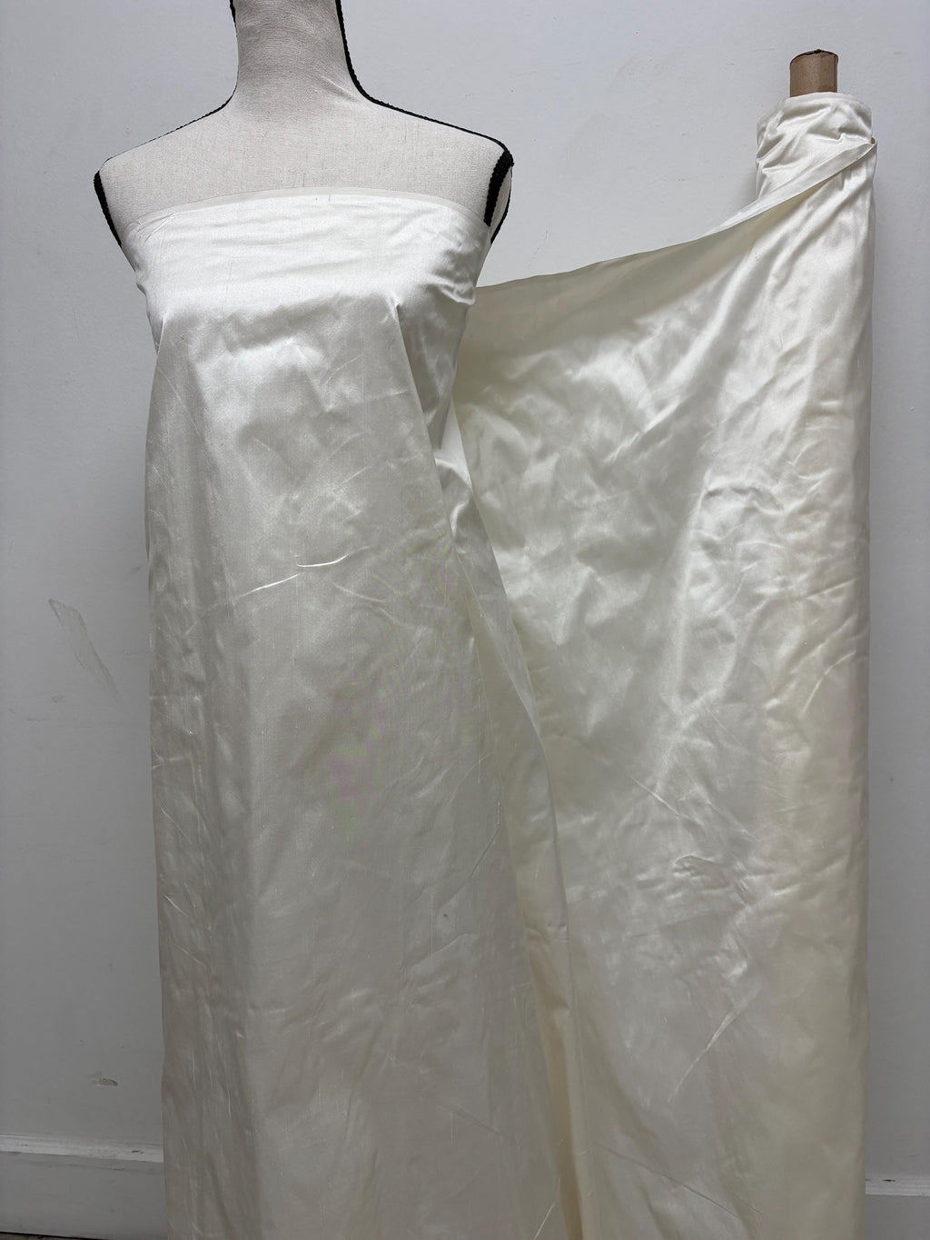 100% silk Dupioni fabric - Ivory - 54" width - Ref. 2273(2)