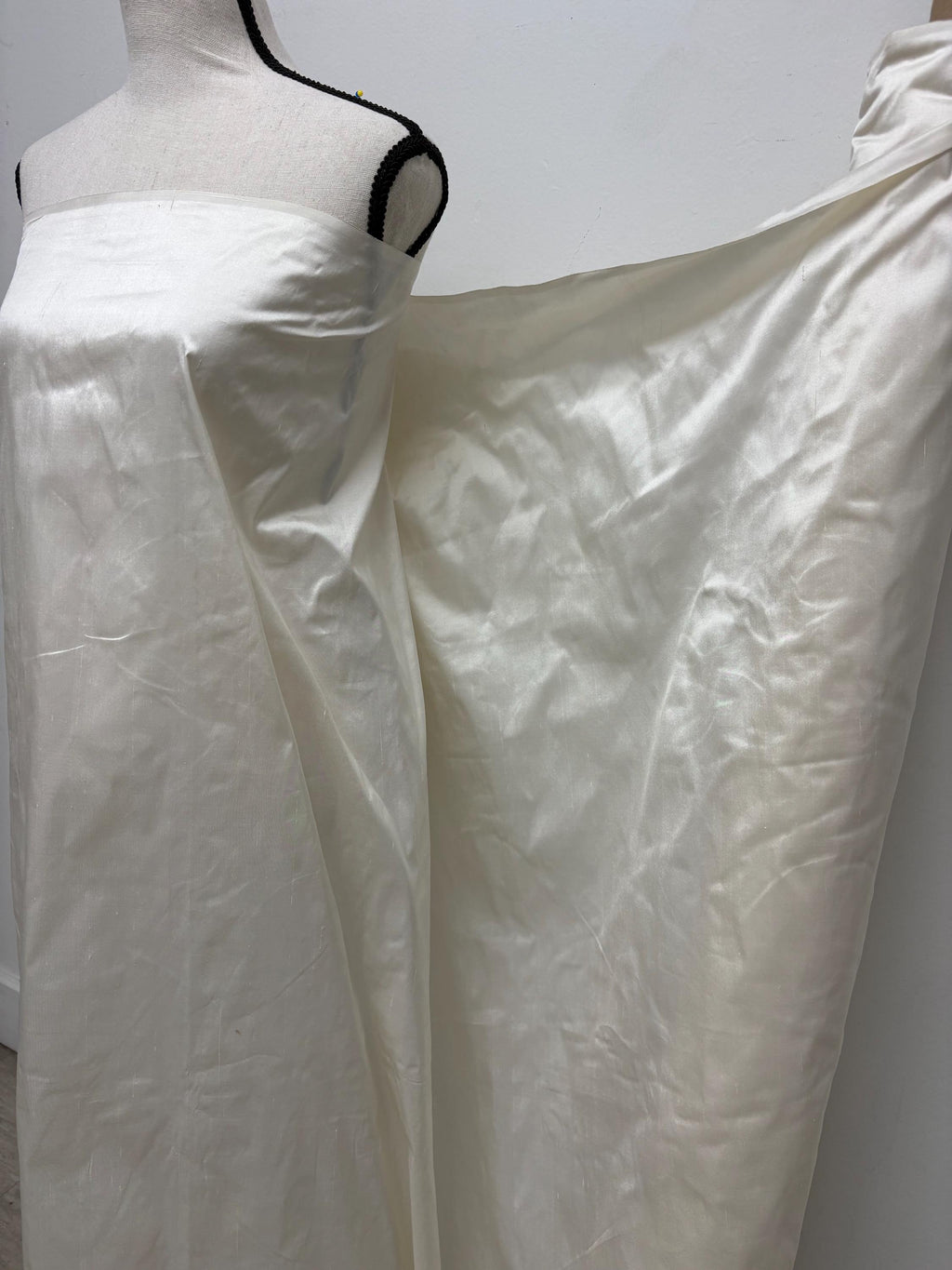 100% silk Dupioni fabric - Ivory - 54" width - Ref. 2273(2)