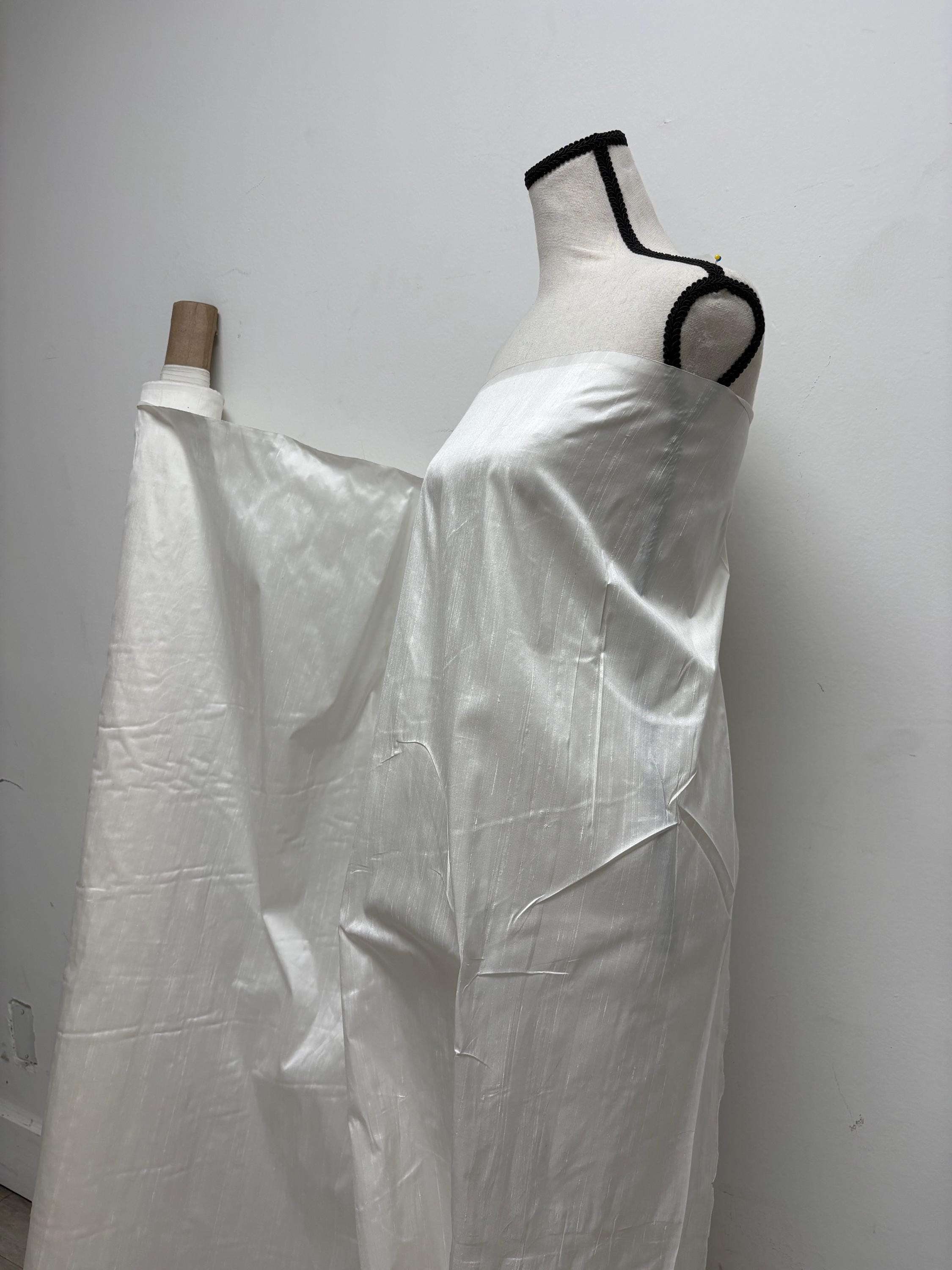 100% silk Dupioni fabric - Off white - 54" Width - Ref. 2273 NAS