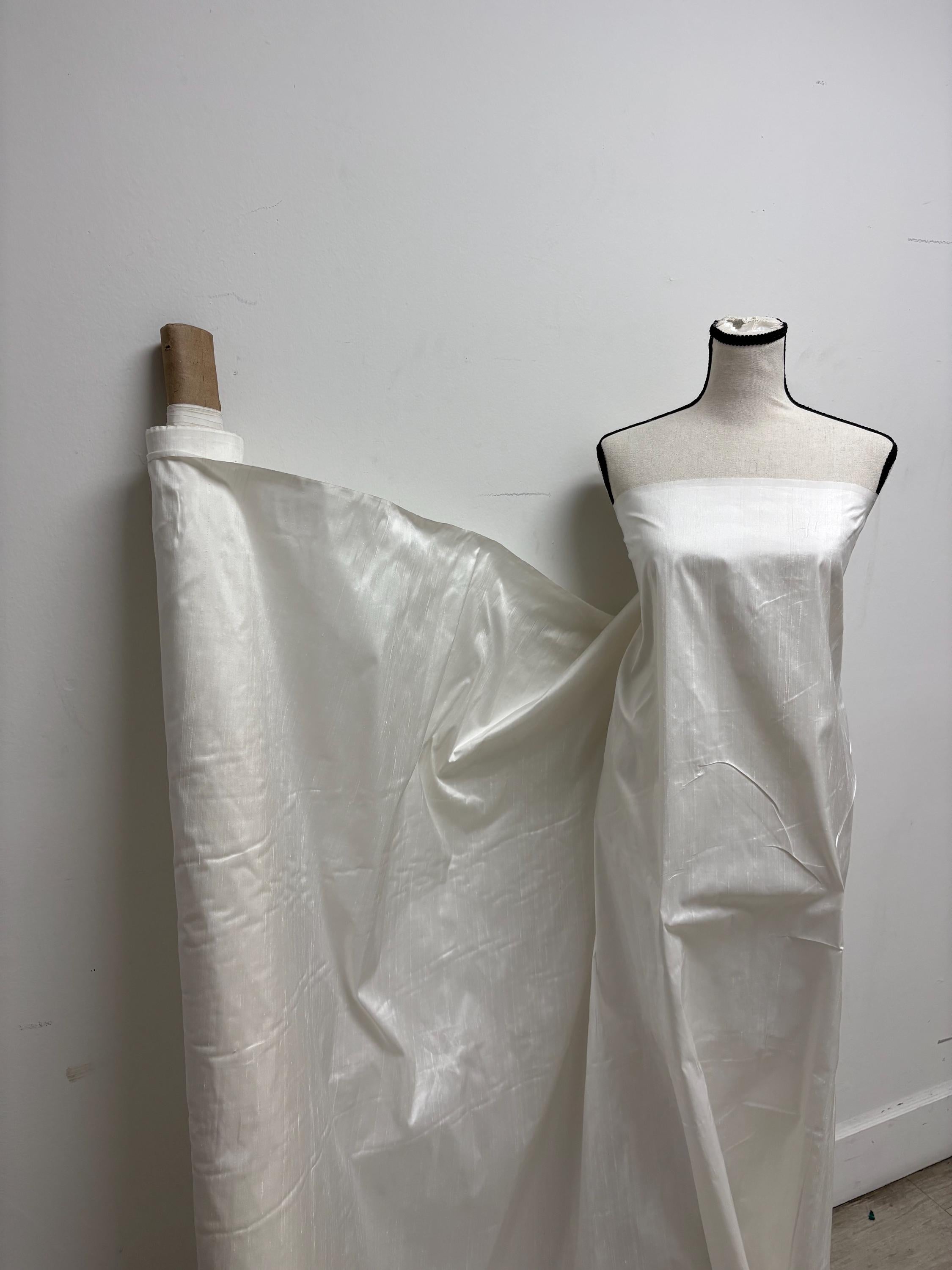 100% silk Dupioni fabric - Off white - 54" Width - Ref. 2273 NAS