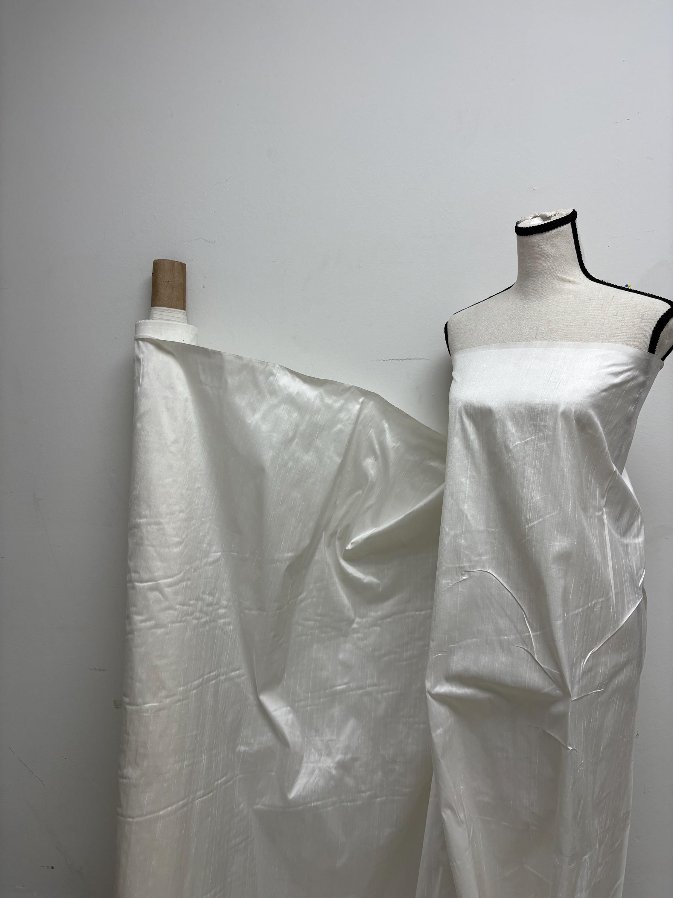 100% silk Dupioni fabric - Off white - 54" Width - Ref. 2273 NAS