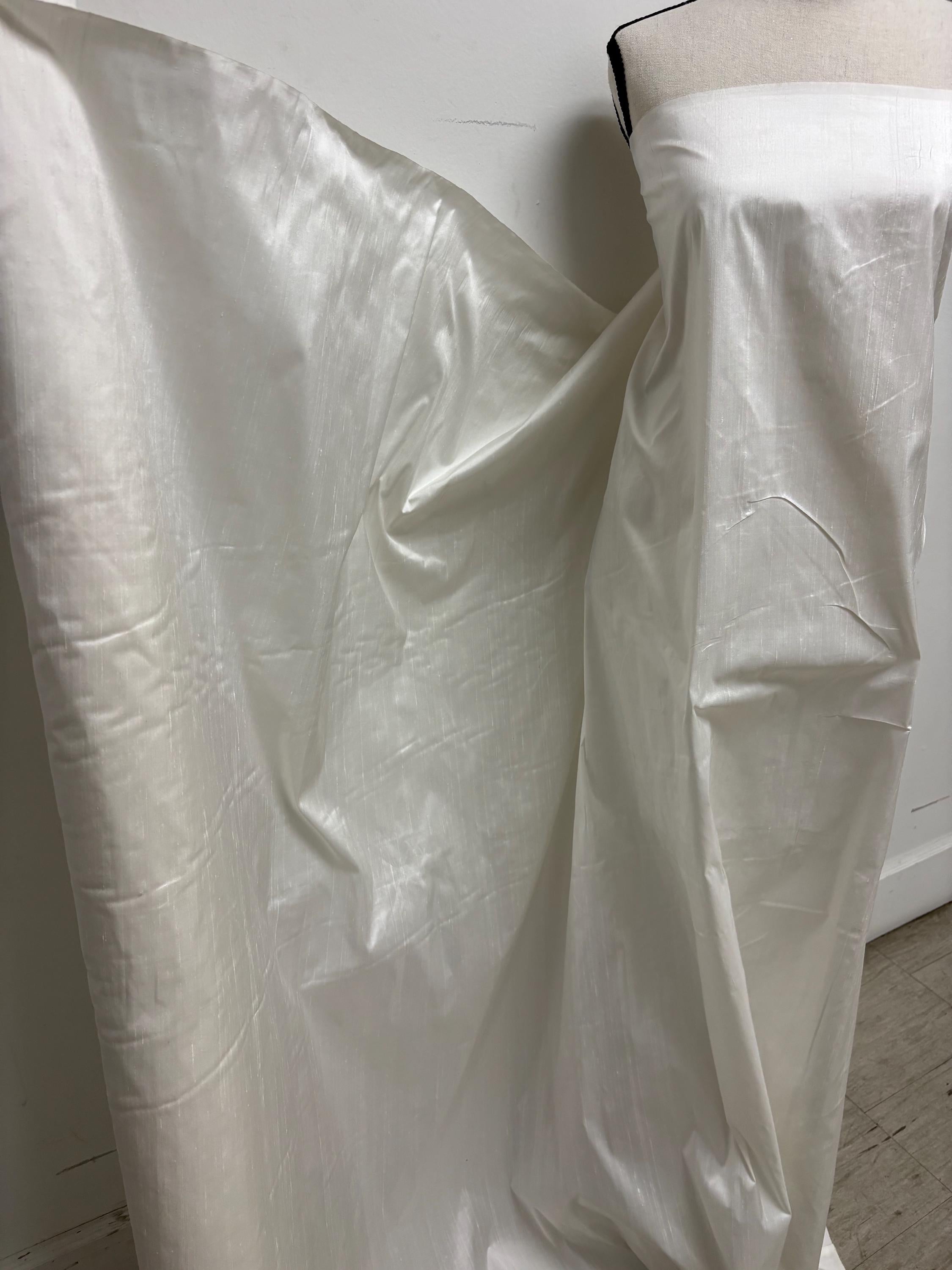 100% silk Dupioni fabric - Off white - 54" Width - Ref. 2273 NAS