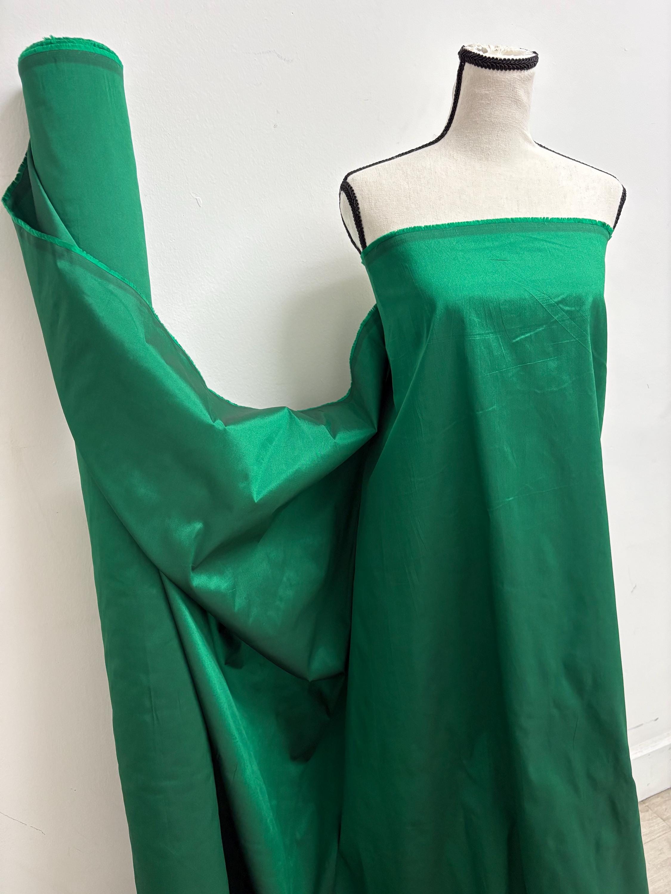 Taffeta Fabric - Green 078 - 54" Width - Ref. Sonia 078.