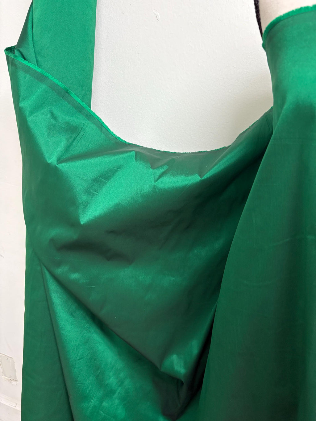 Taffeta Fabric - Green 078 - 54" Width - Ref. Sonia 078.