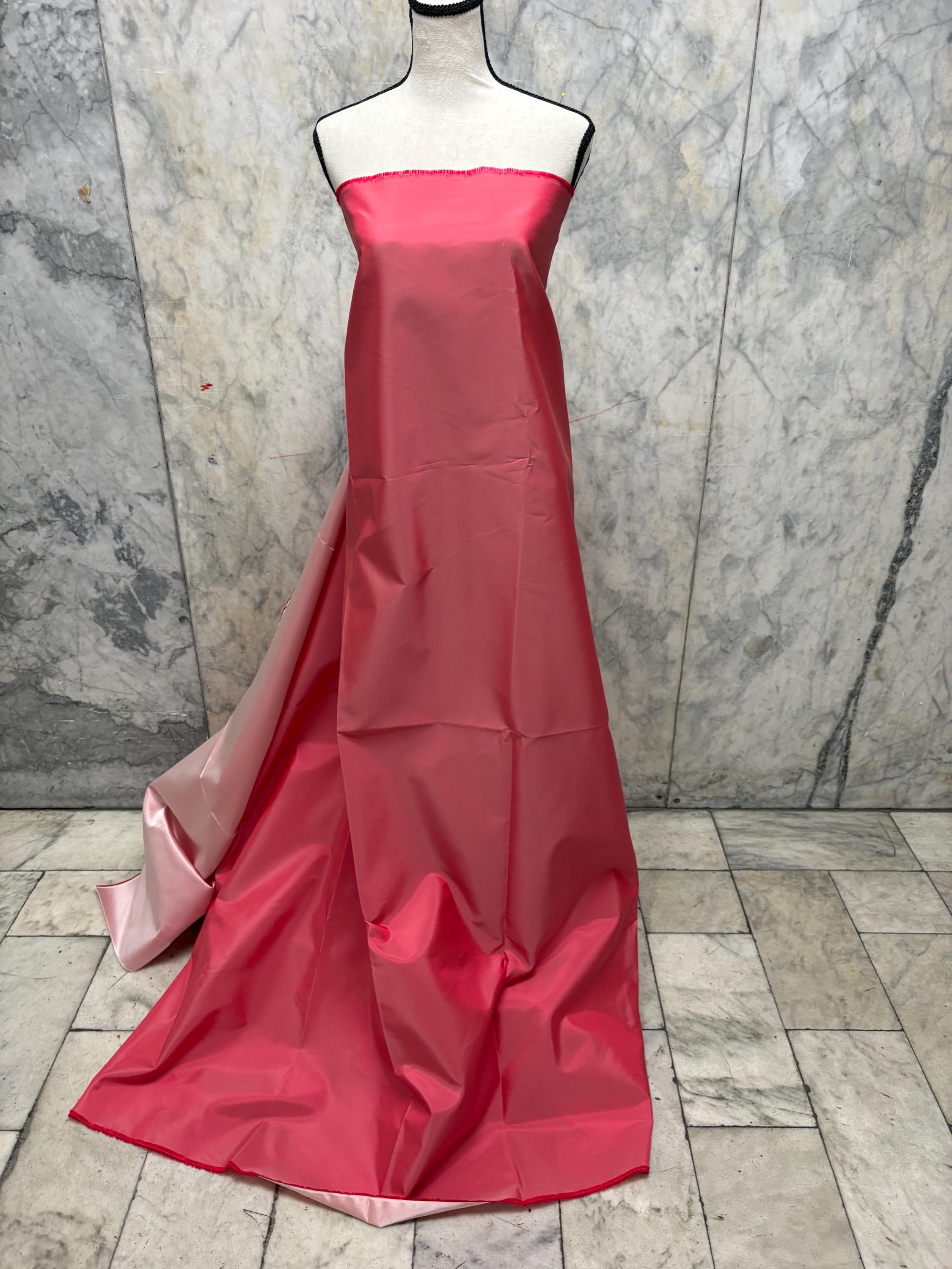 Two tone Taffeta fabric - Melon/Light pink - 59" Width