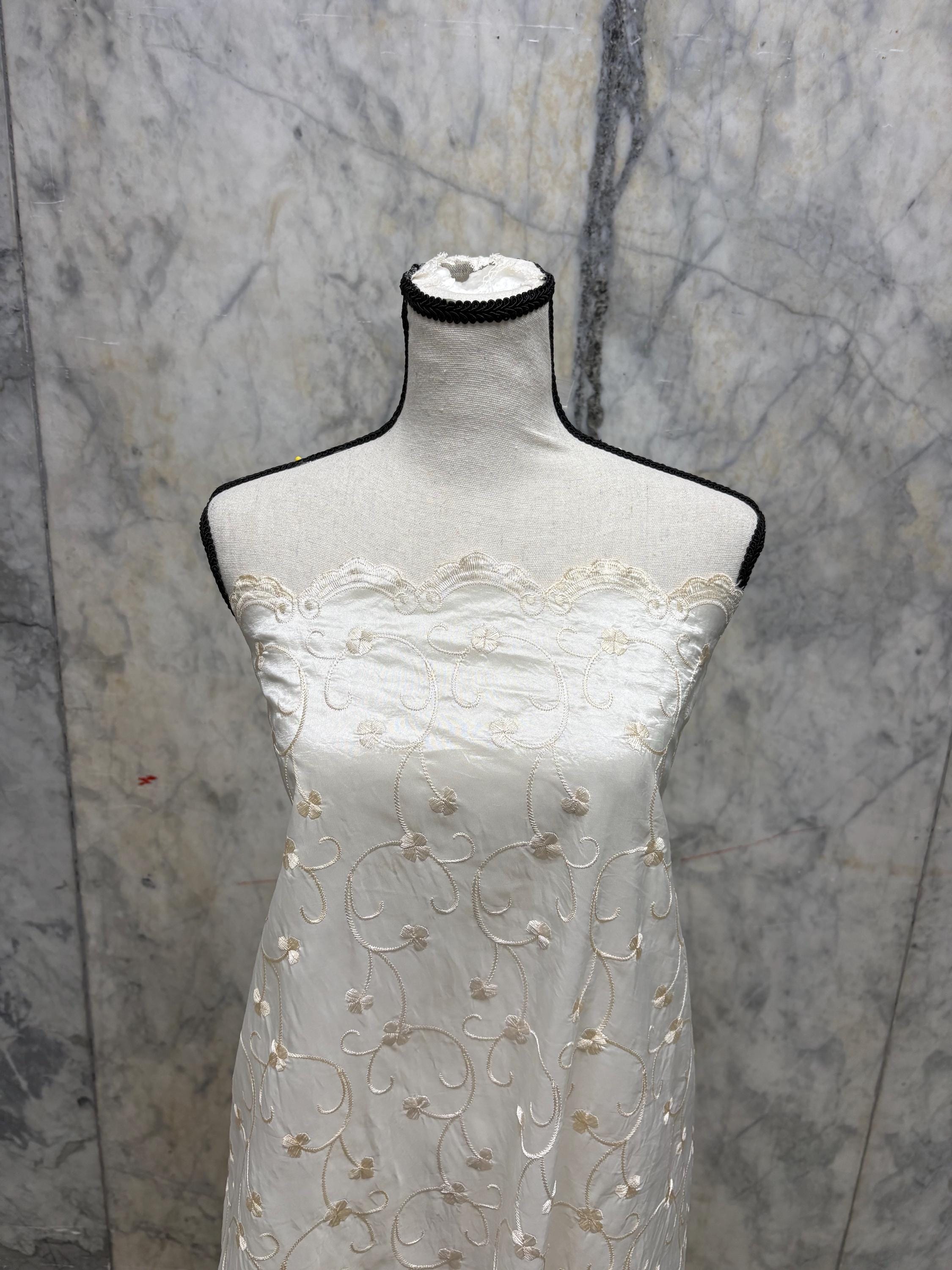 Eyelet Embroidery Taffeta Fabric - Ivory - 48" Width - Ref. NAS