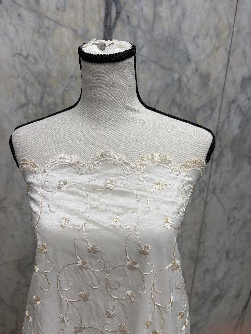 Eyelet Embroidery Taffeta Fabric - Ivory - 48" Width - Ref. NAS