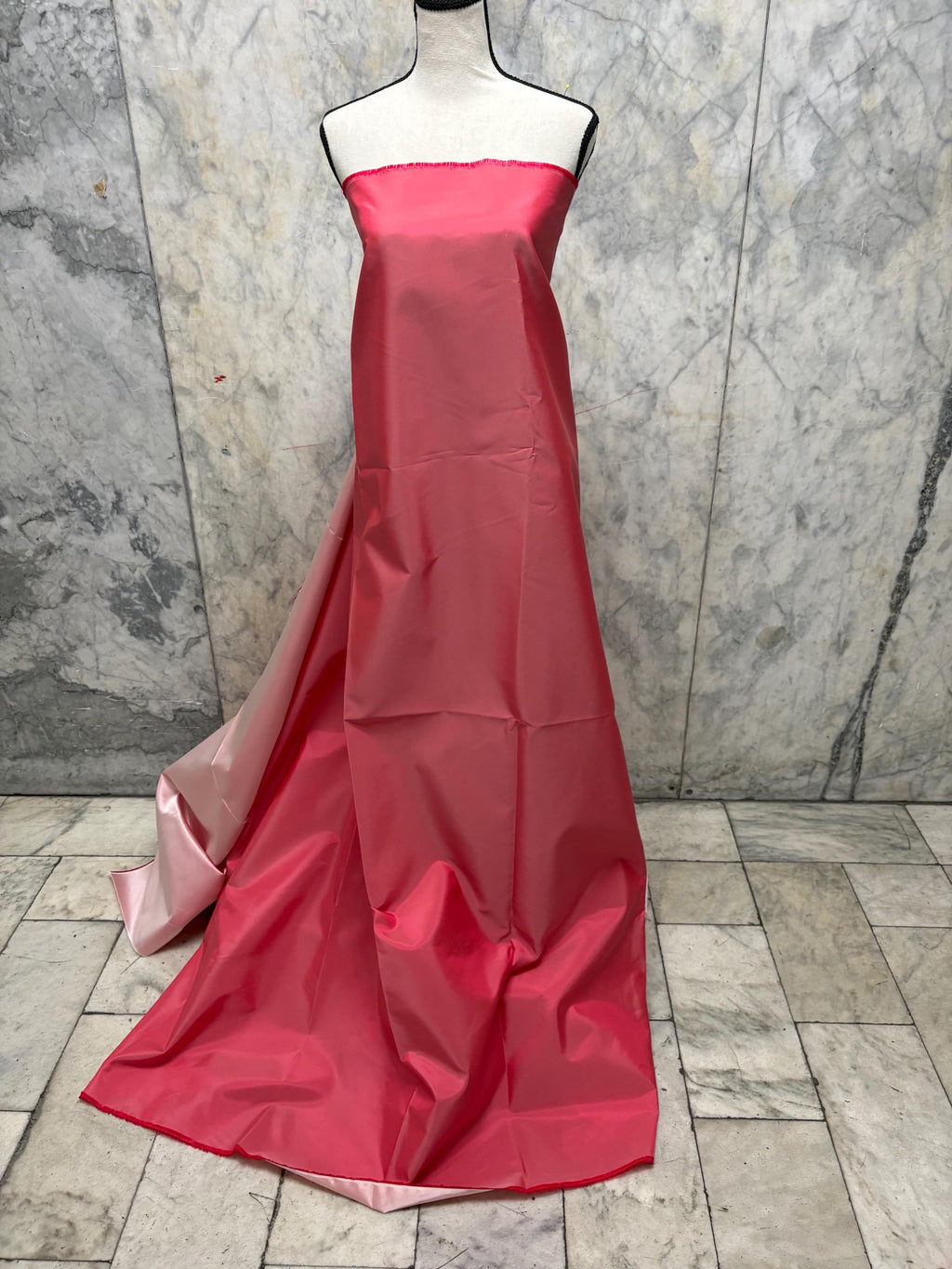 Two tone Taffeta fabric - Melon/Light pink - 59" Width