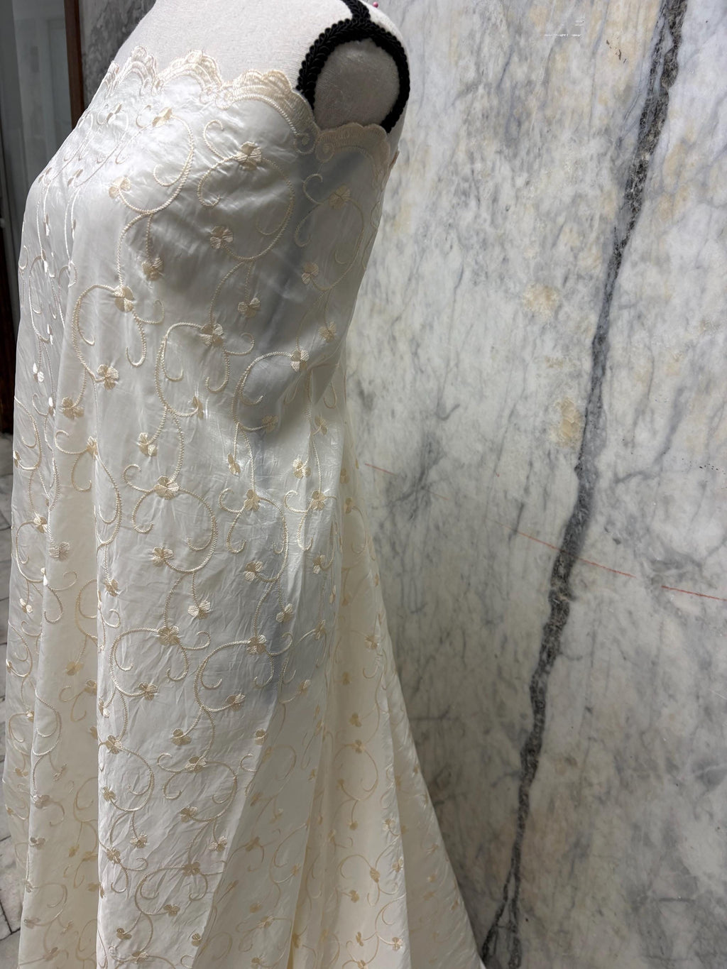 Eyelet Embroidery Taffeta Fabric - Ivory - 48" Width - Ref. NAS