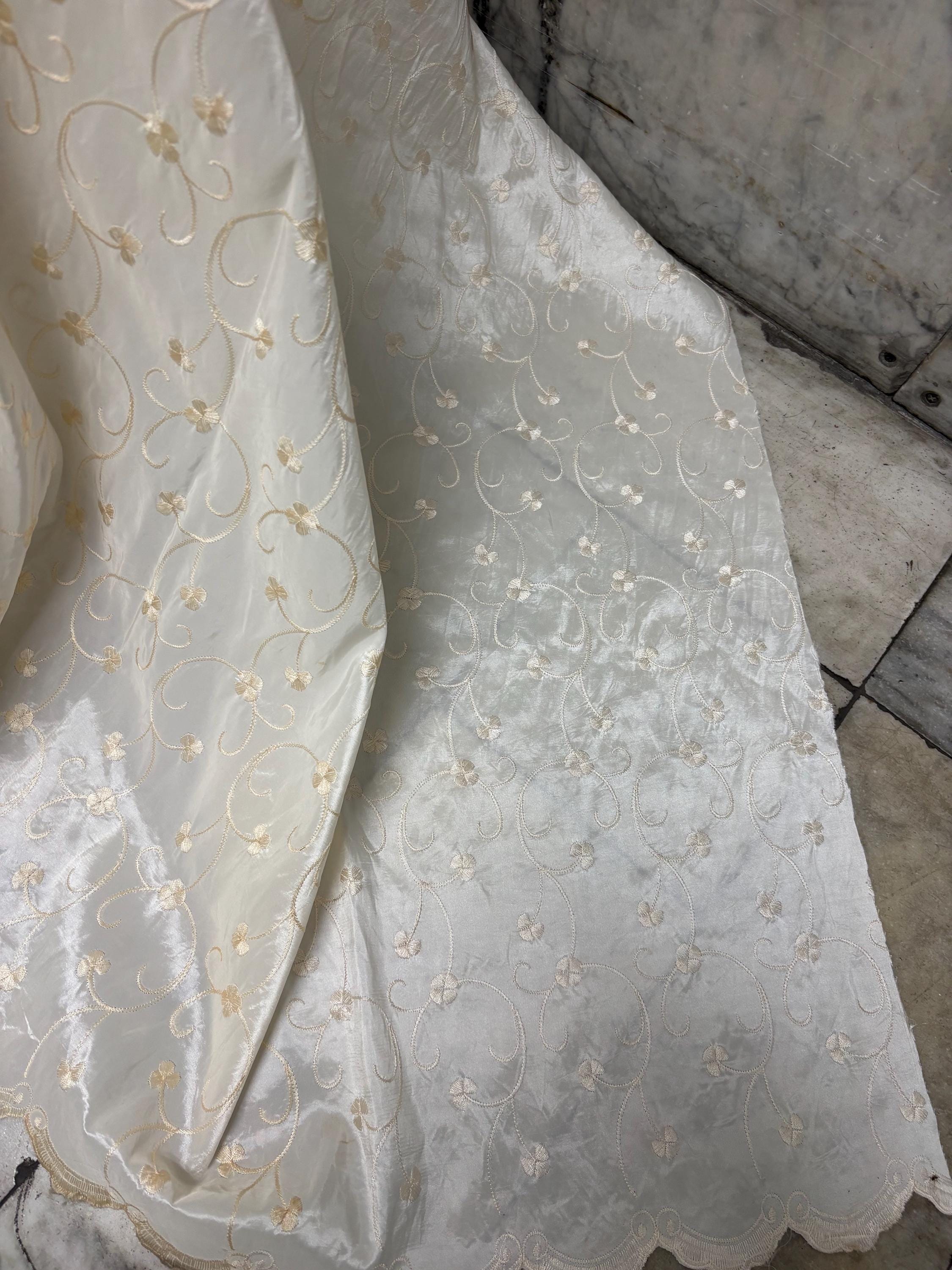 Eyelet Embroidery Taffeta Fabric - Ivory - 48" Width - Ref. NAS