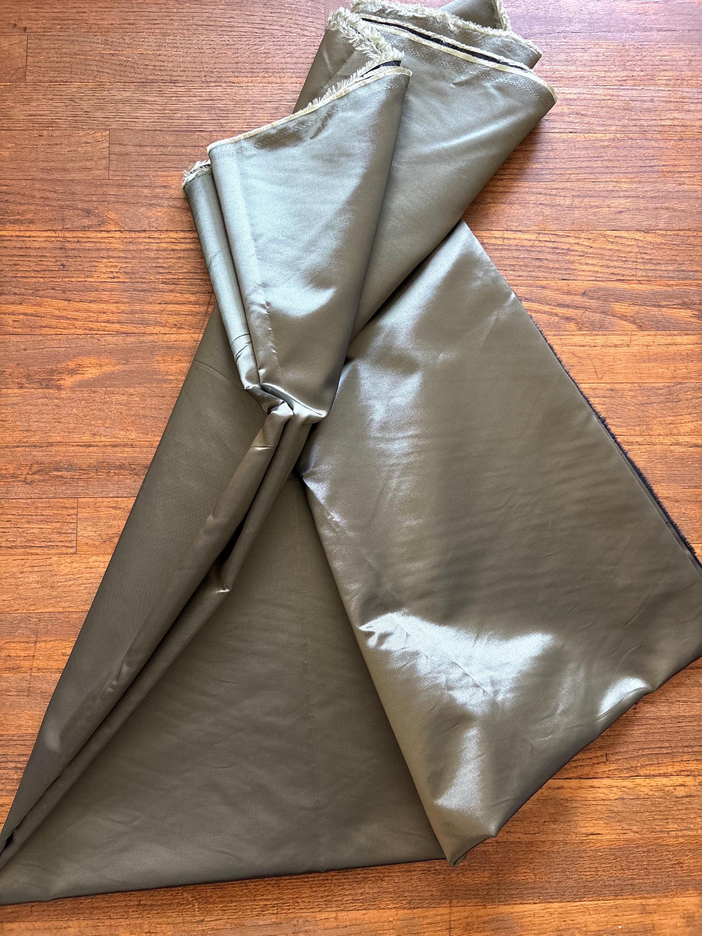 3.5 yards Two tone Taffeta fabric - Olive/Black - 59" Width