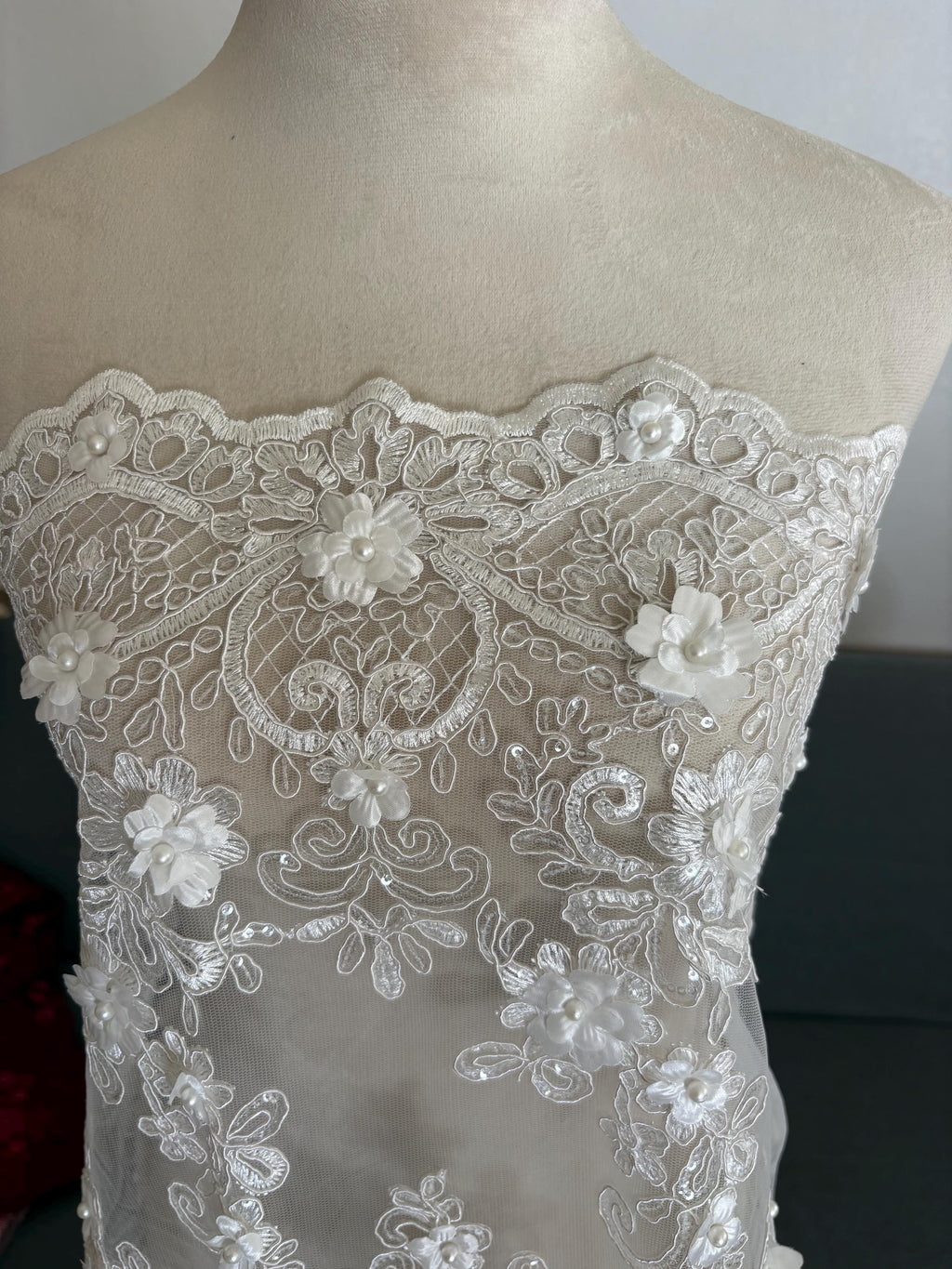 3D Bridal Lace fabric - Offwhite - 49" Width - Embridery sequince Double scalopped with Beads
