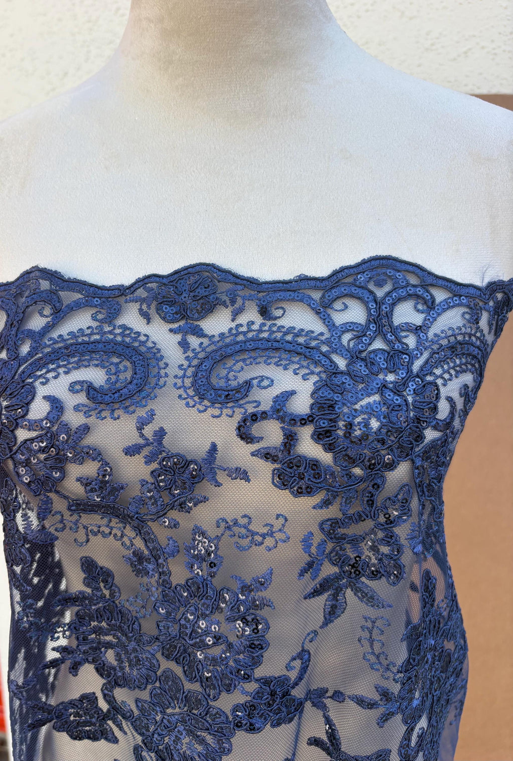 Lace Fabric - Navy - 49" Width - Ref.BF0455801