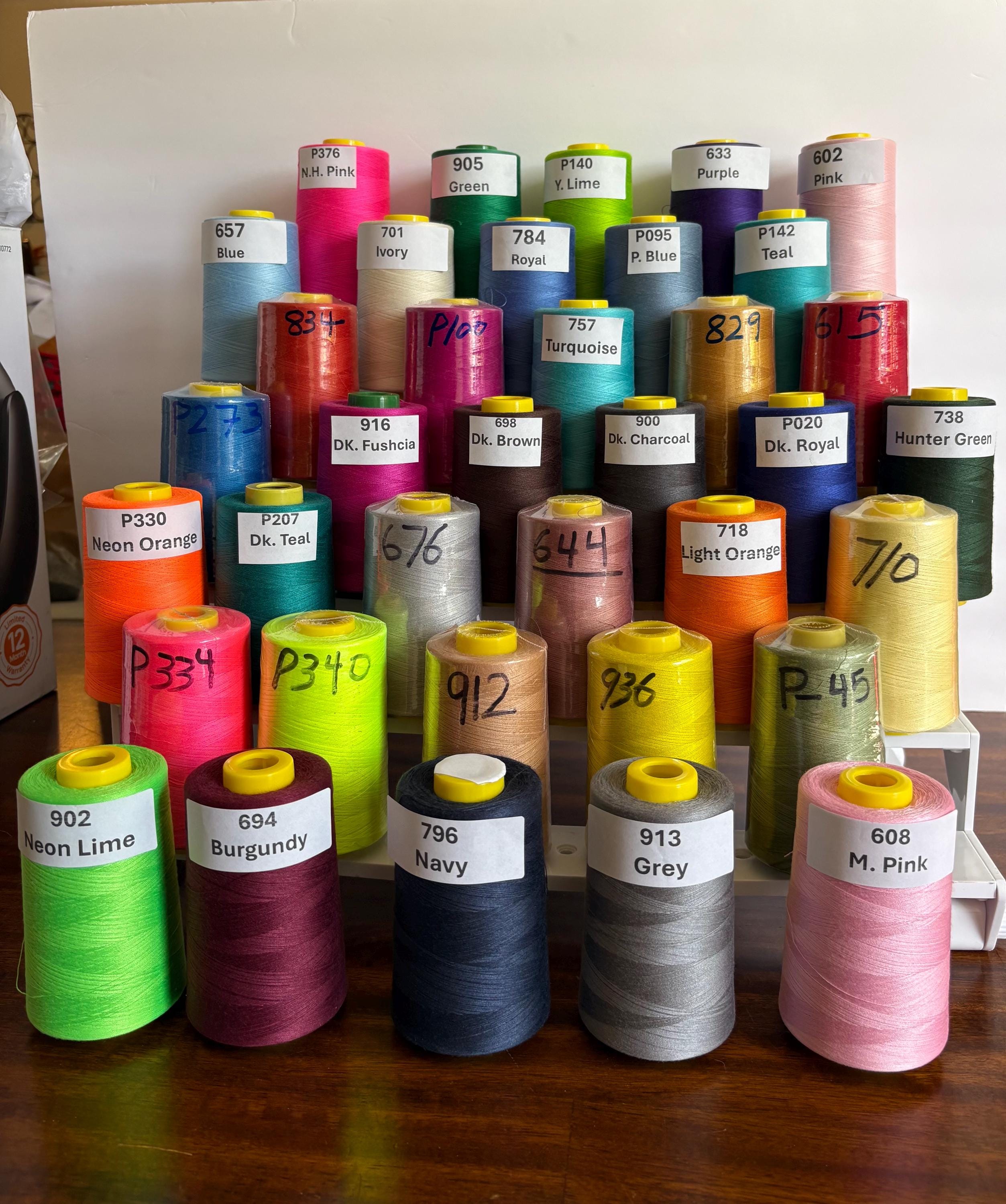 Sewing threads - Colors - polyester - 130 gram per cone, 4200 yards - size 24T